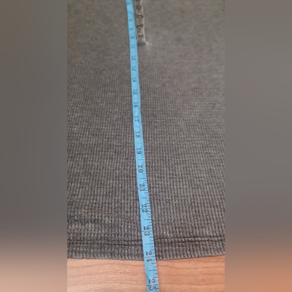 Treasure & Bond Women's Washed Henley in Black, Size S - Picture 14 of 16